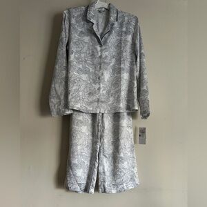 NWT Nordstrom Rack Women’s Pajama Set Floral Print size Small